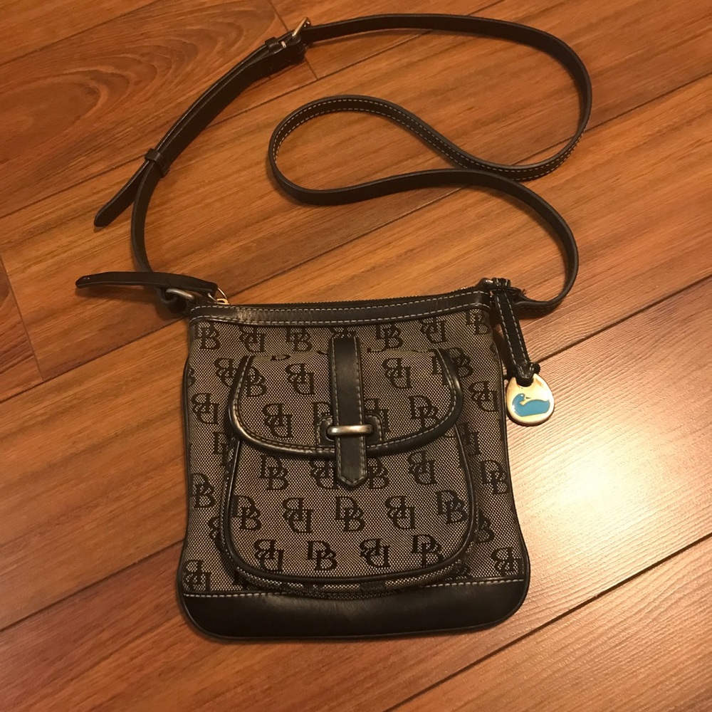 Dooney & Bourke crossbody bag